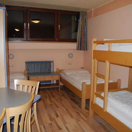 Hostel Jutel