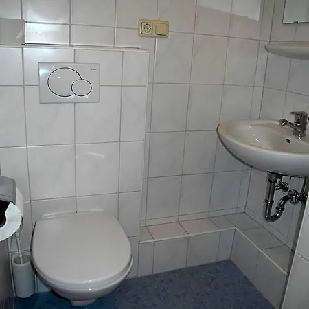 Jutel Hostel