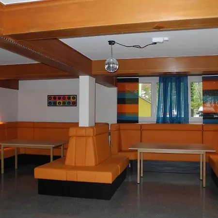 Jutel Hostel *